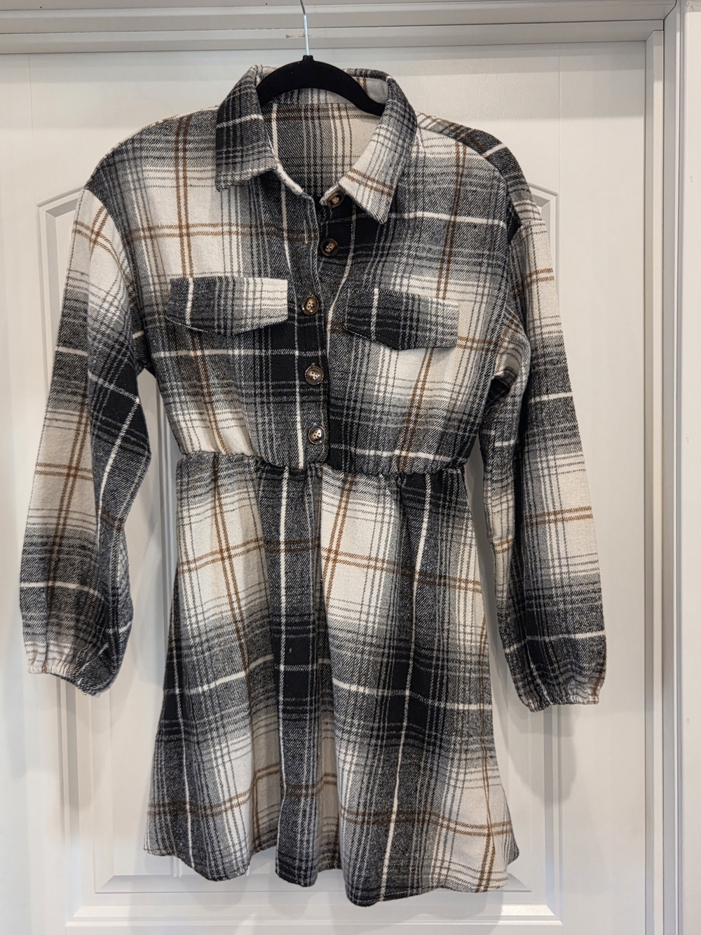 Plaid Button-Front Shirt Dress in Black & Cream